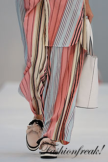 Gallery SHOES