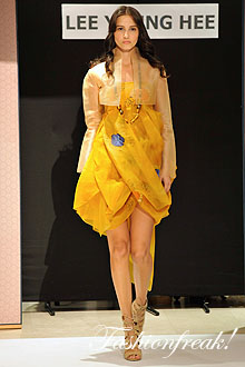 Lee Young Hee