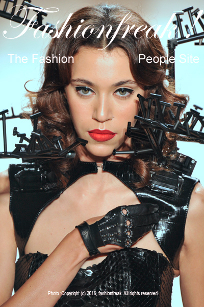 Fashionfreak ! The Fashion People Site